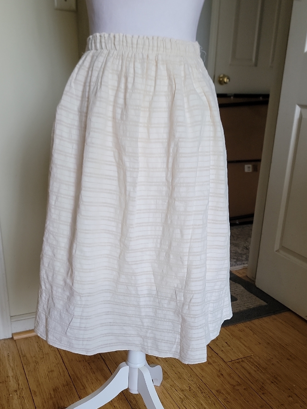 Tangerine Women's Cream Textured A-Line Skirt - Elastic Waist